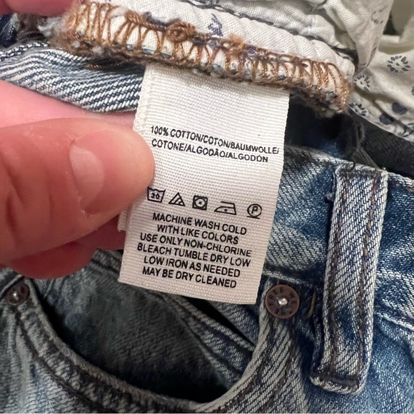 We The Free Maggie Mid-Rise Straight Leg Distressed Raw Hem Jeans Womens Size 27 - Picture 9 of 11